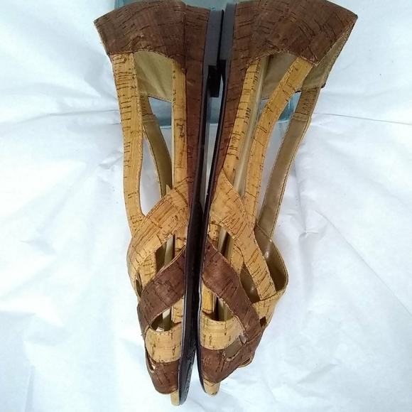J.Renee Women's Sandals Cori Brown Neutral Shoes Fabric Cork Pattern 7M - Picture 7 of 9